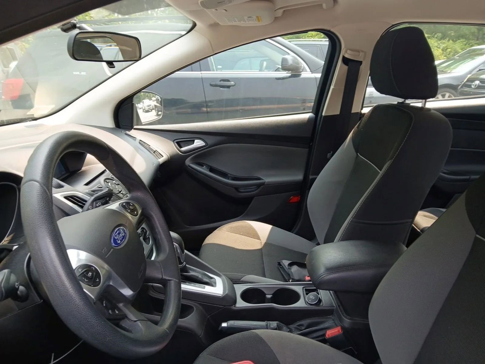 Used 2014 Ford Focus SE image 5