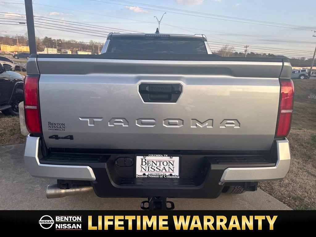 Used 2024 Toyota Tacoma TRD Off-Road image 7