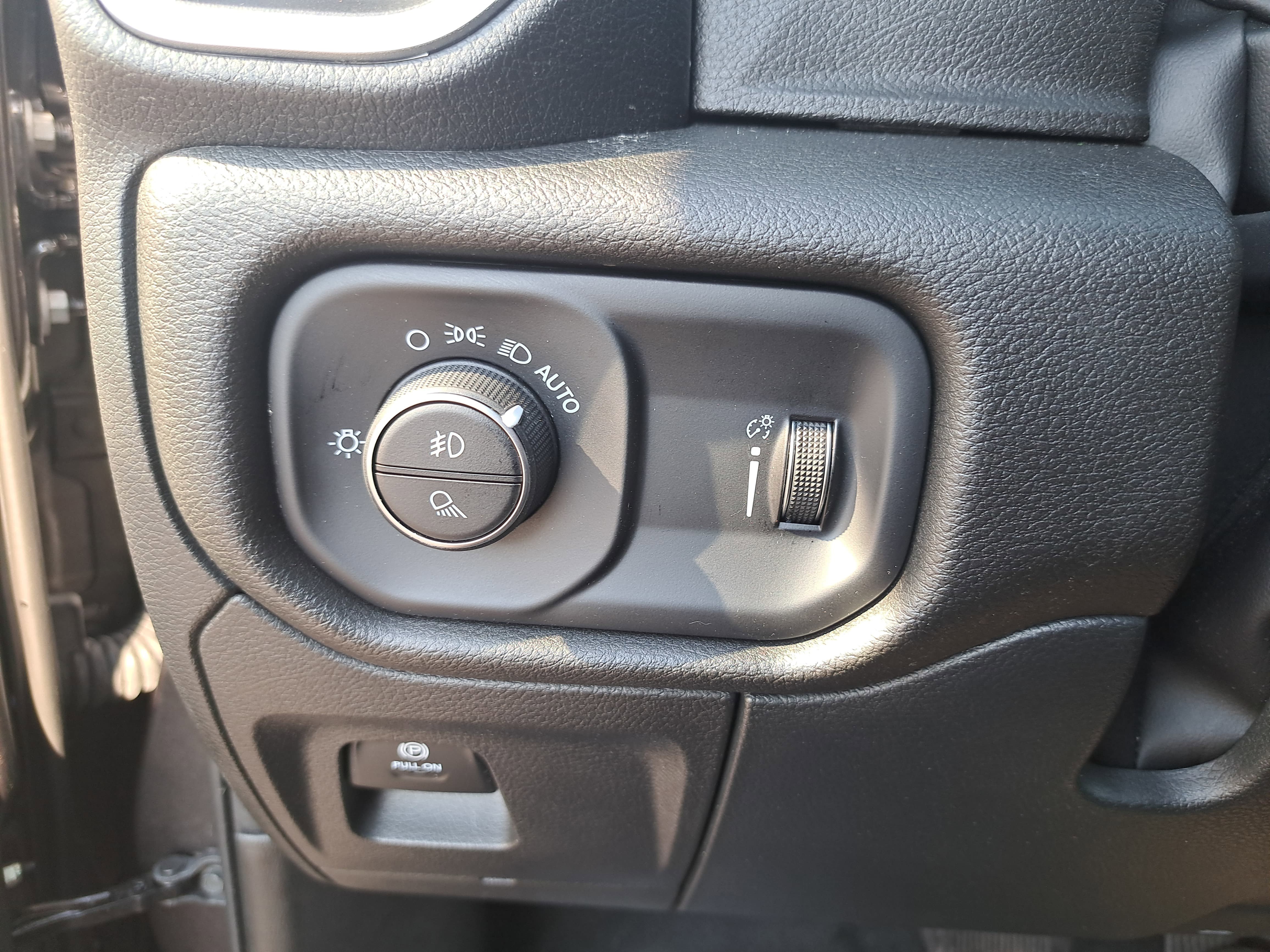 Used 2022 RAM 1500 Big Horn AWD/4WD image 24