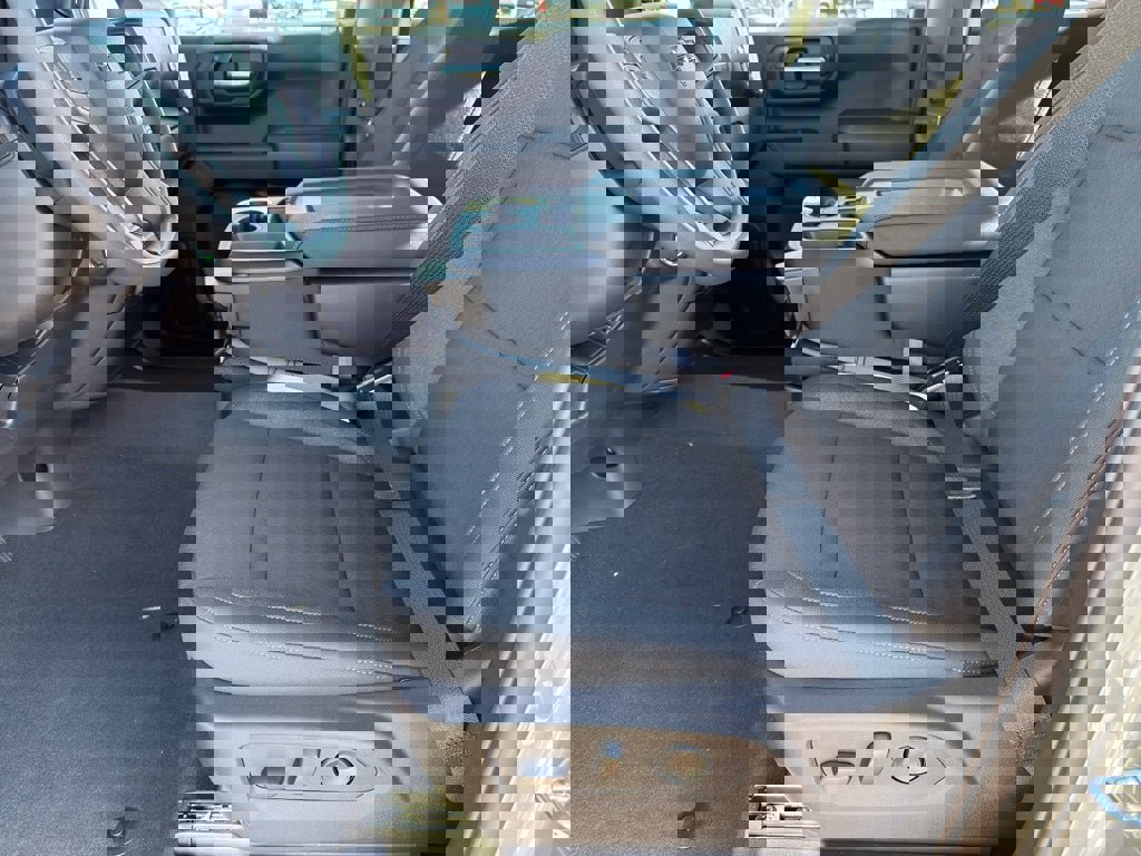 New 2026 Chevrolet Silverado 1500 Custom Trail Boss w/ LPO, Dark Essentials Package image 13