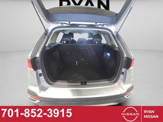 Used 2024 Volkswagen Taos SE image 42