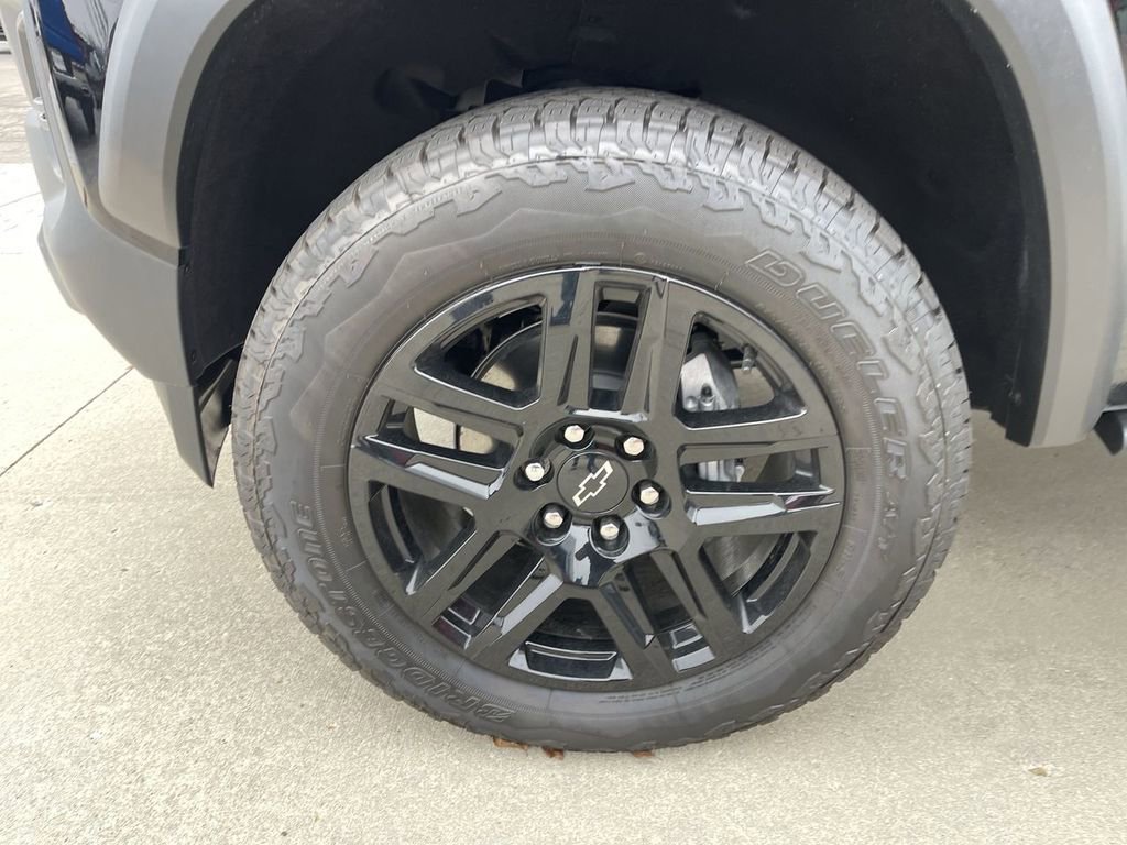 New 2025 Chevrolet Colorado Trail Boss AWD/4WD image 8