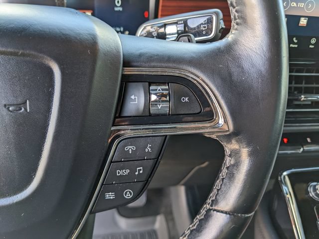 Used 2023 Lincoln Navigator 4WD image 33