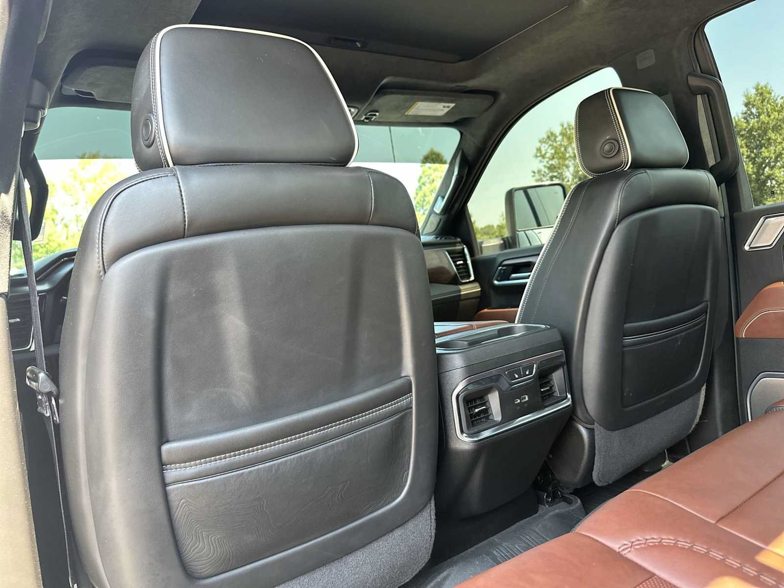 Certified 2025 GMC Sierra 2500 Denali Ultimate AWD/4WD image 19