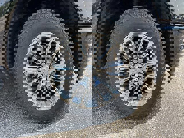 Used 2019 RAM 1500 Laramie image 10