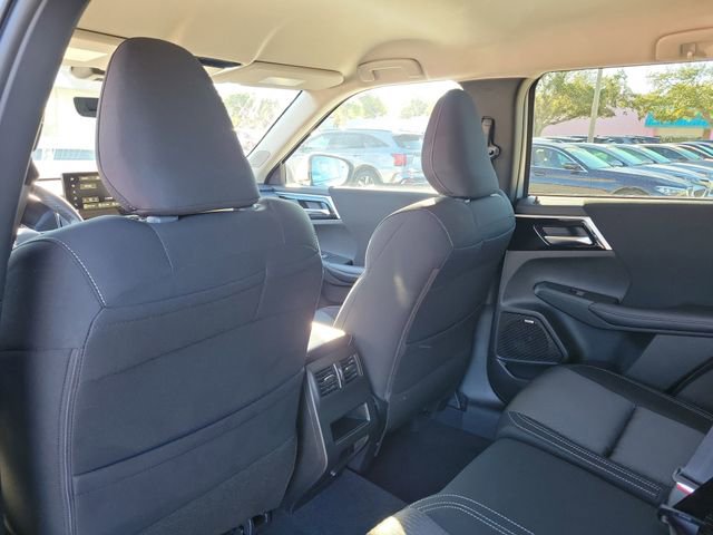 New 2026 Mitsubishi Outlander ES AWD/4WD image 13
