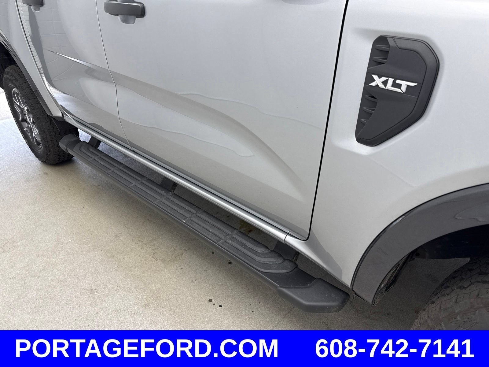 Used 2024 Ford Ranger XLT w/ FX4 Off-Road Package AWD/4WD image 2