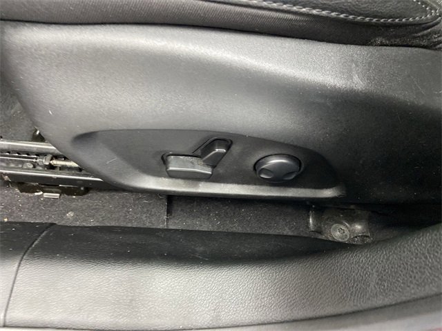 Used 2023 Jeep Compass Limited image 21