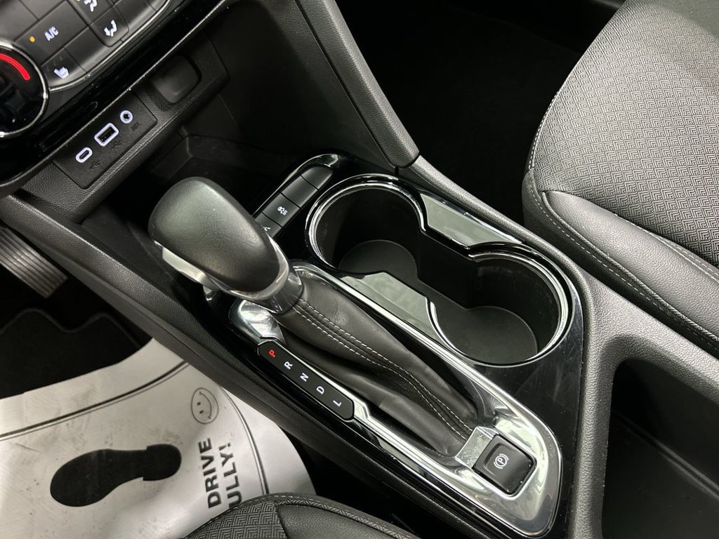 Certified 2023 Buick Encore GX Preferred w/ Cold Weather Comfort Package AWD/4WD image 17