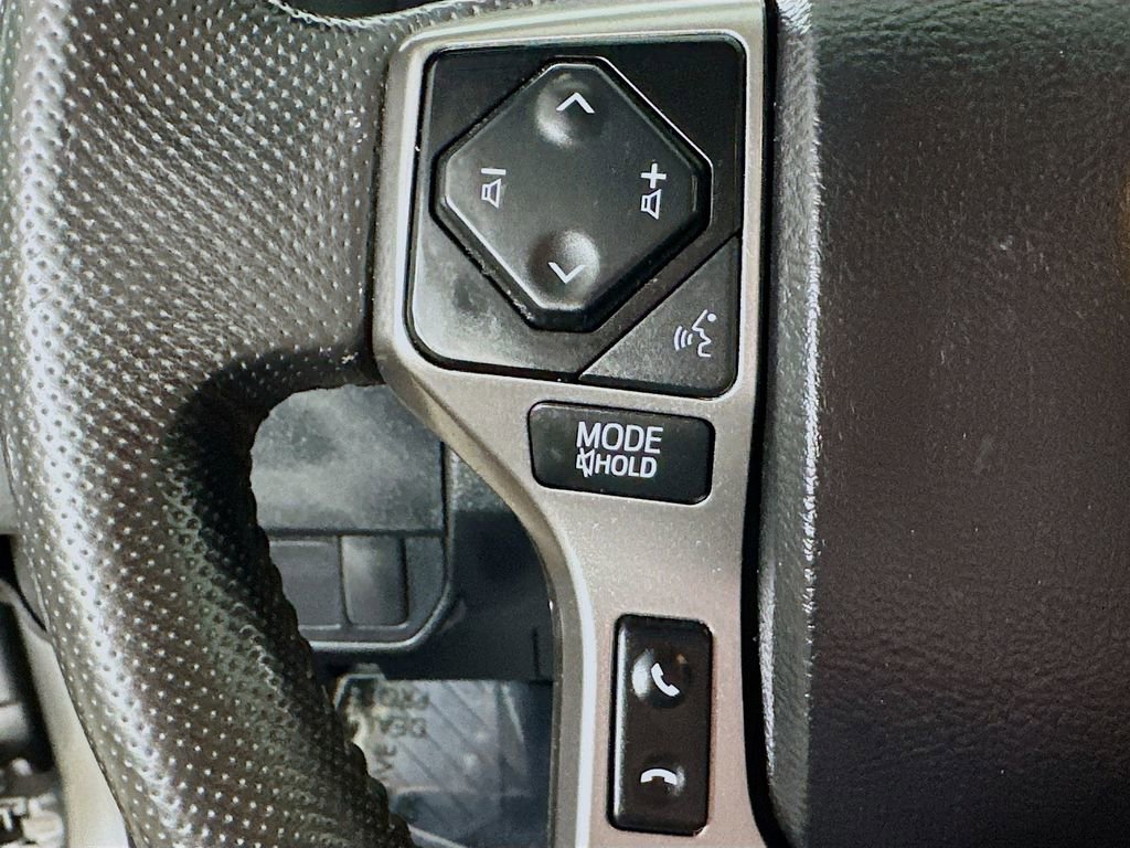 Used 2021 Toyota Tacoma SR5 AWD/4WD image 22