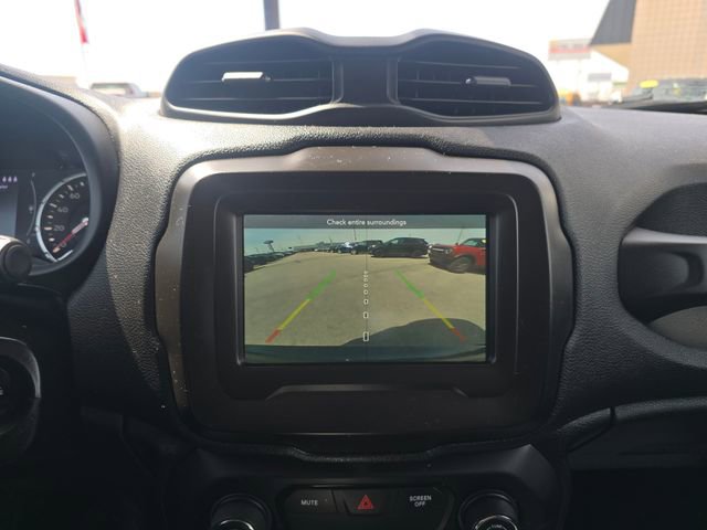 Used 2019 Jeep Renegade Latitude image 17