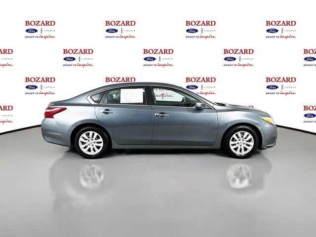 Used 2018 Nissan Altima 2.5 S w/ S Convenience Package image 9