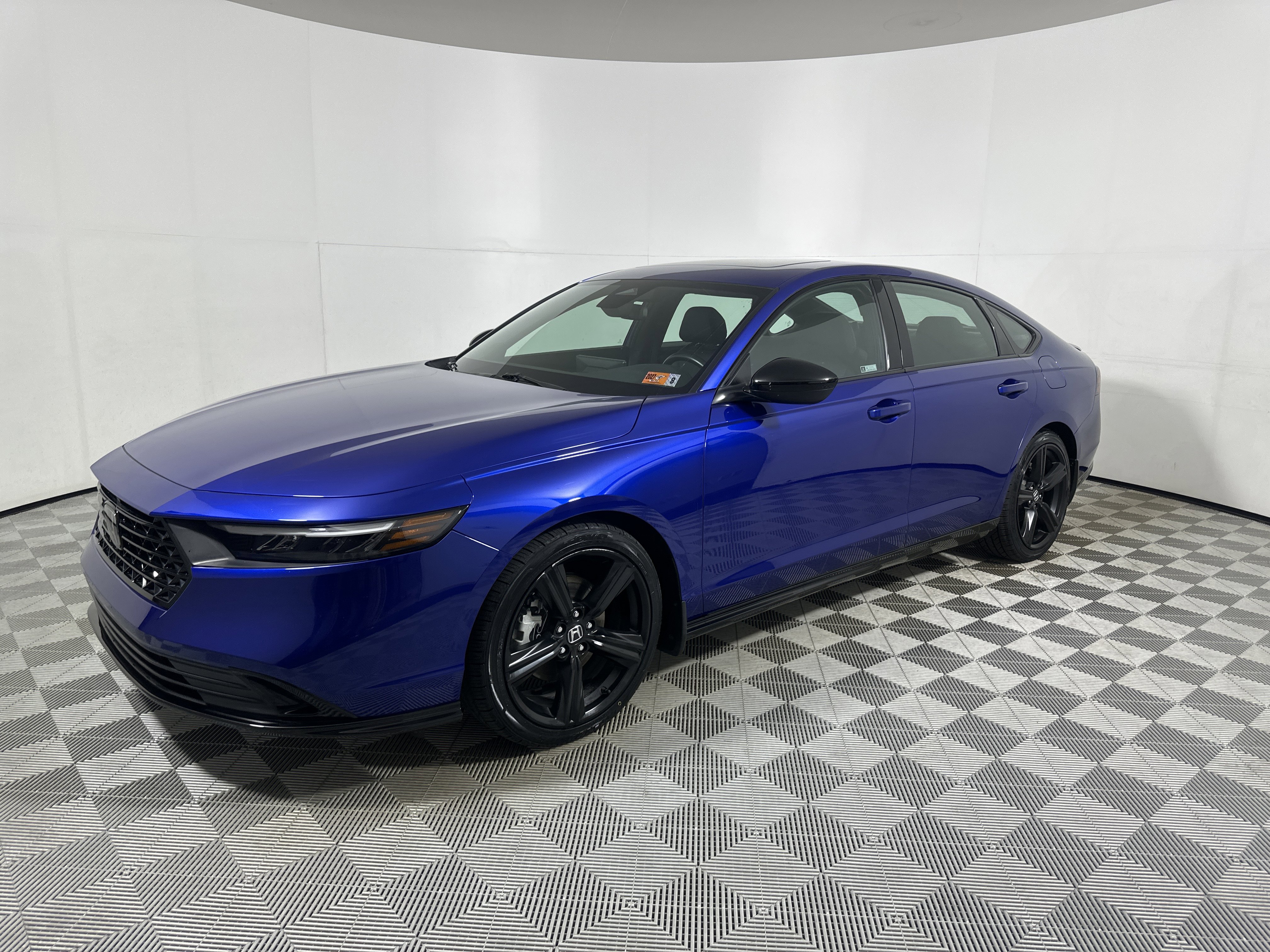Used 2023 Honda Accord Sport image 3