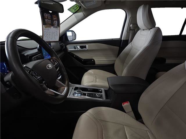 Certified 2023 Ford Explorer Platinum image 9