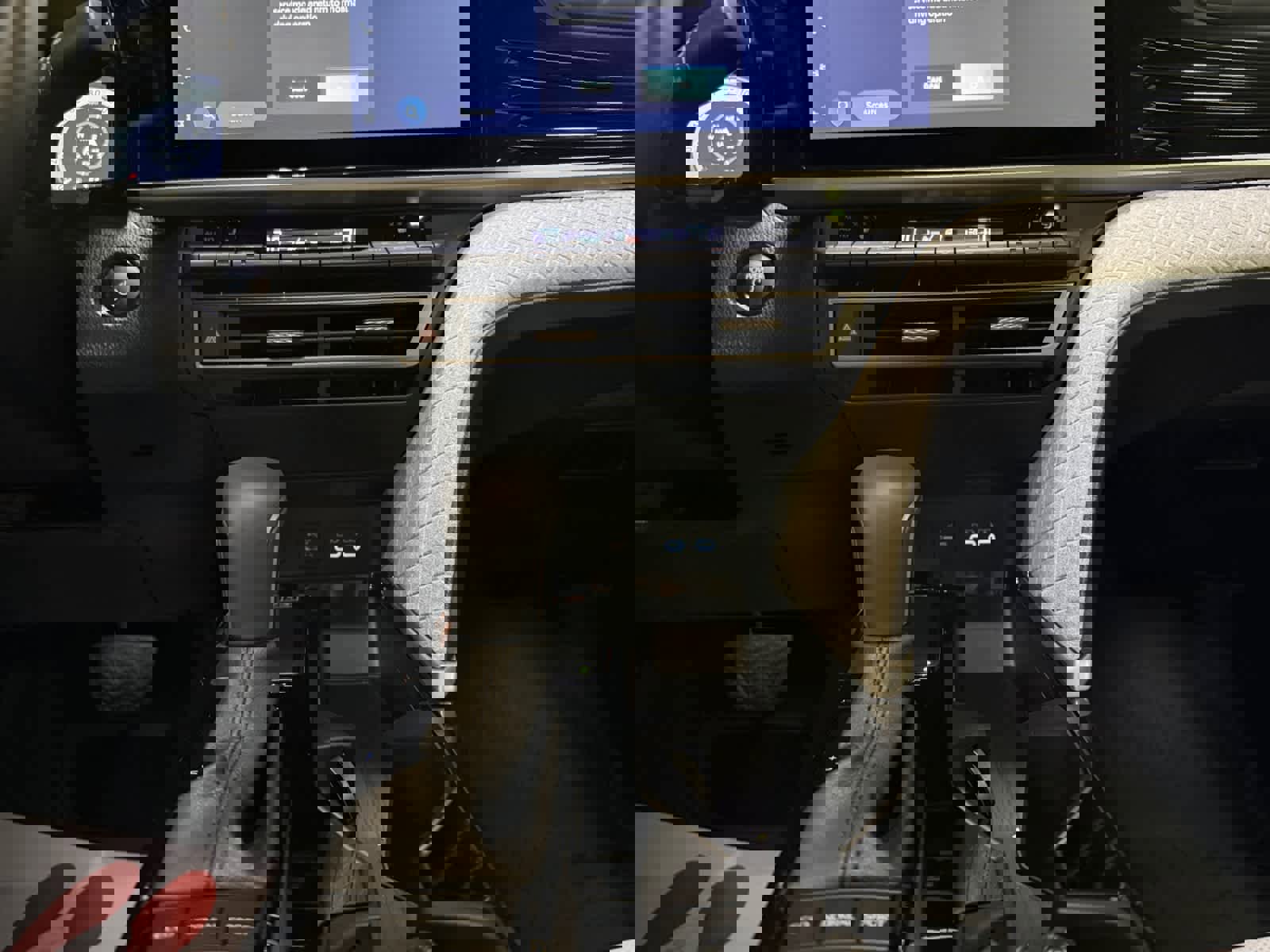 Used 2026 Toyota Camry XLE image 15