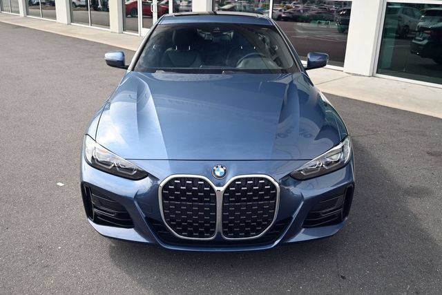 Used 2022 BMW 430i Coupe w/ M Sport Package RWD image 4