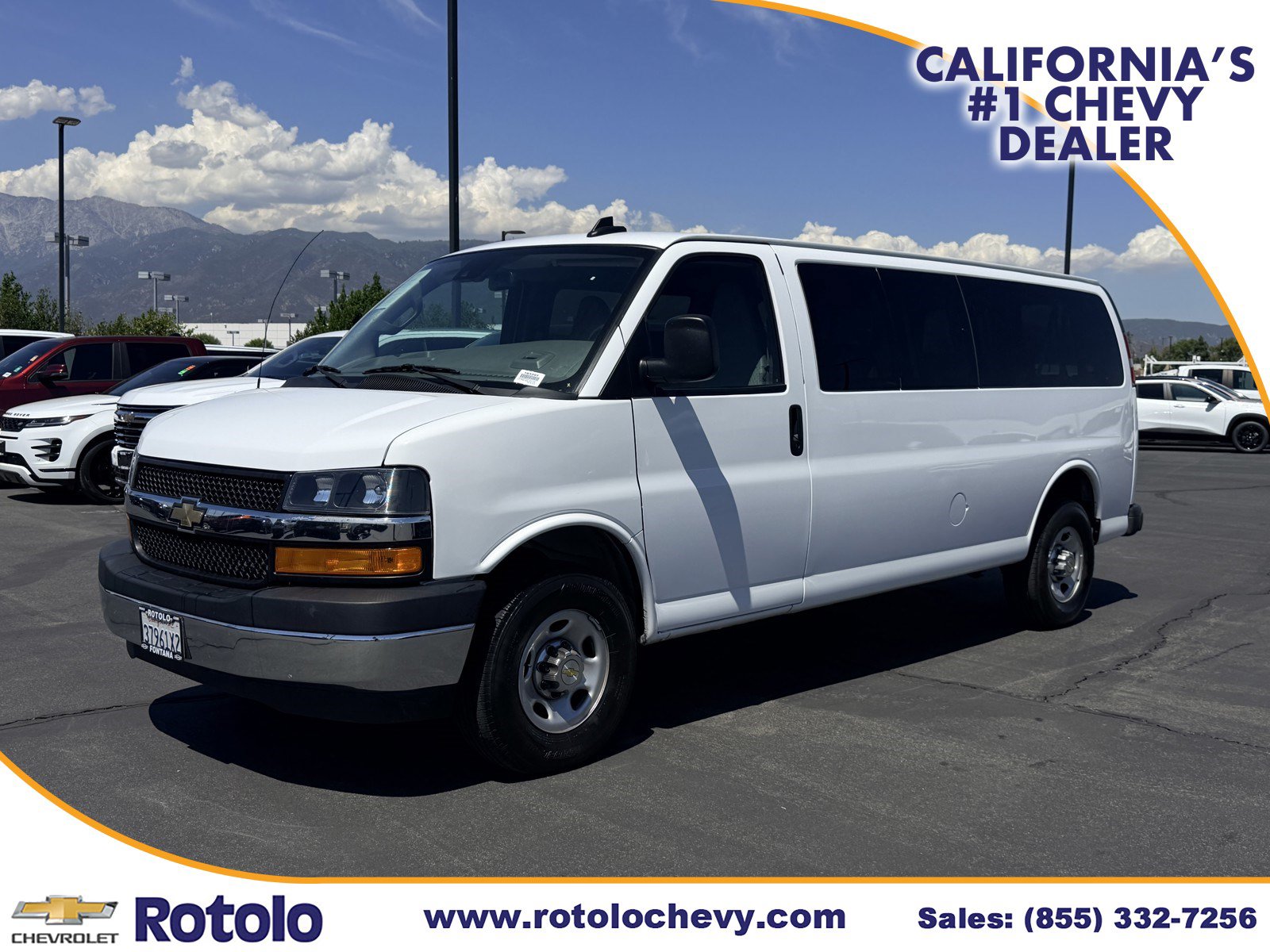 Used 2024 Chevrolet Express 3500 LT w/ LT Preferred Equipment Group RWD image 3