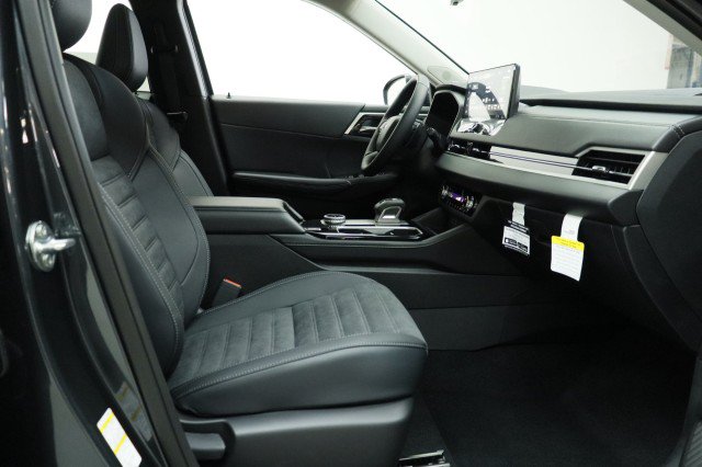 New 2026 Mitsubishi Outlander SE FWD image 17