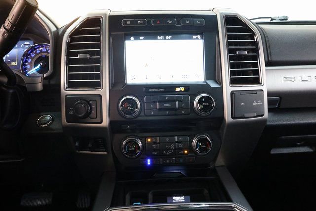 Used 2018 Ford F250 Platinum w/ Platinum Ultimate Package AWD/4WD image 96