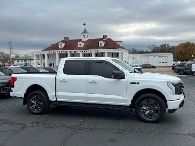 Used 2024 Ford F150 Lightning Flash AWD/4WD image 6