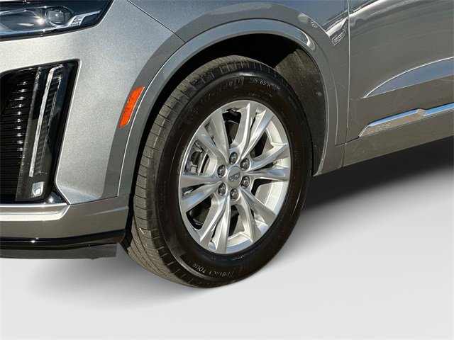 Used 2025 Cadillac XT6 Luxury image 29