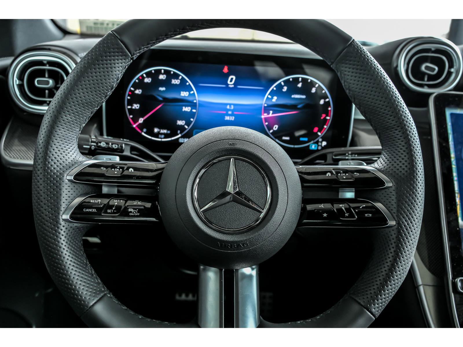 Certified 2026 Mercedes-Benz GLC 300 4MATIC image 17