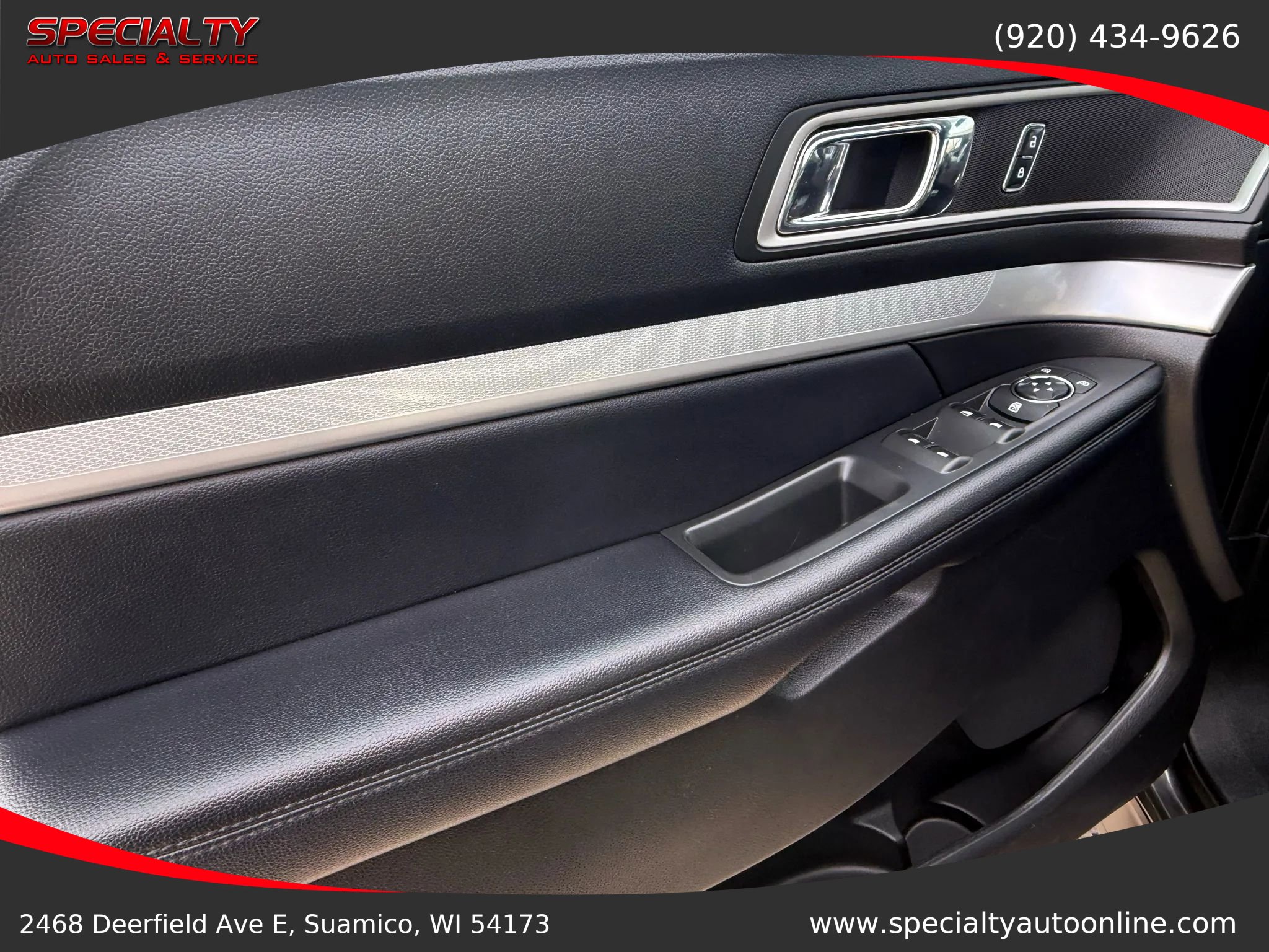 Used 2017 Ford Explorer XLT image 32