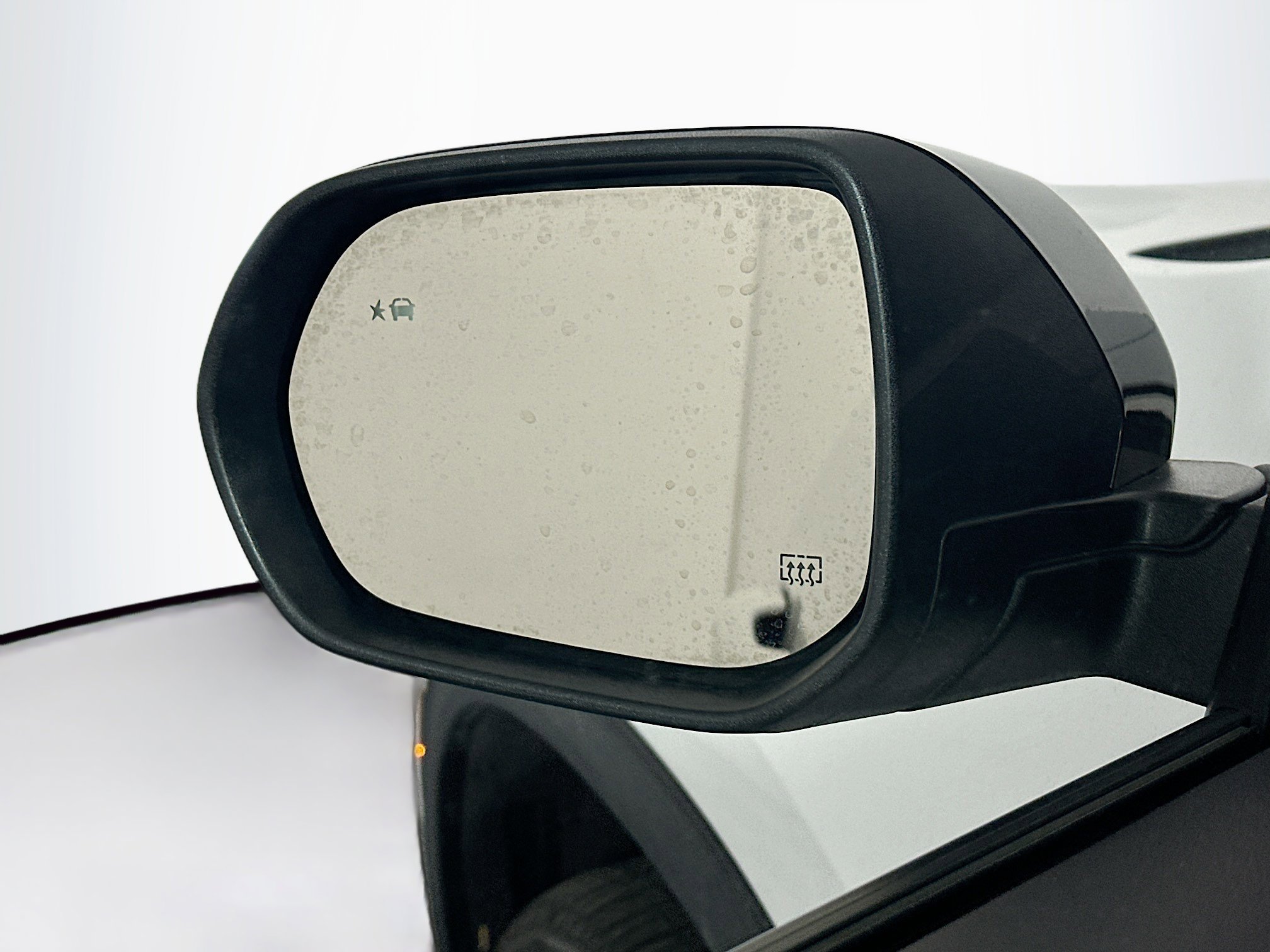 Used 2025 Chevrolet Traverse LT image 16