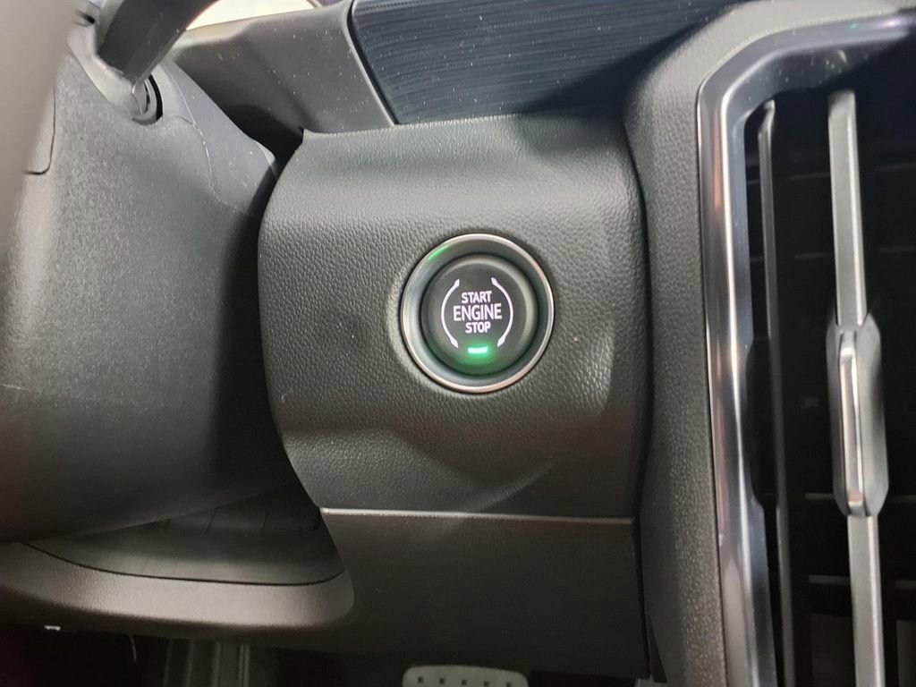 New 2026 GMC Acadia AT4 w/ Luxury Package image 36