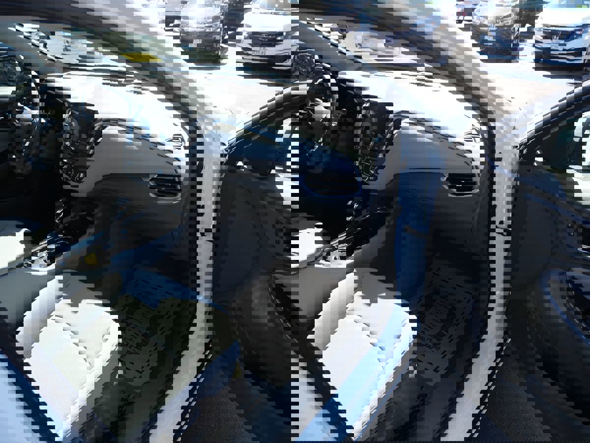 Used 2021 Chevrolet Malibu LS image 16