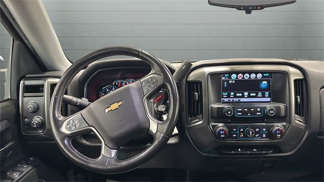 Used 2018 Chevrolet Silverado 1500 LT w/ LT Eassist Package image 11