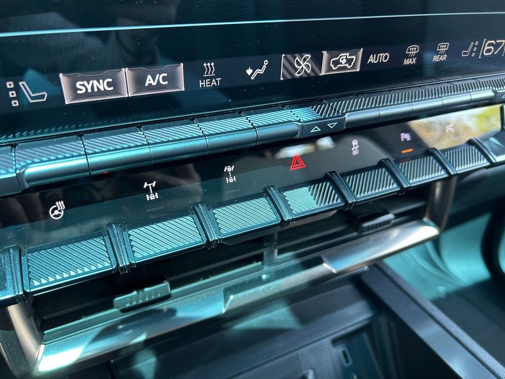 Used 2022 GMC Hummer EV Edition 1 w/ LPO, Illumination Package image 42