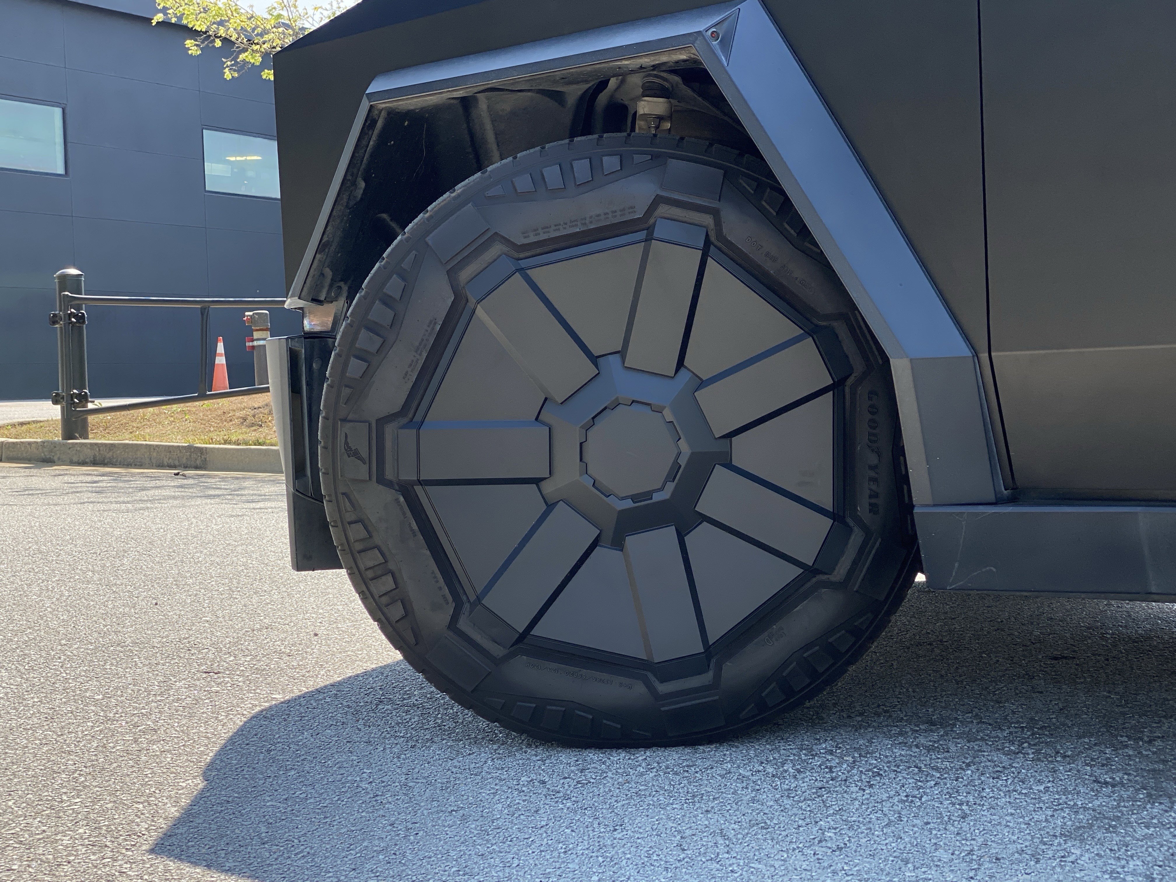 Used 2024 Tesla Cybertruck Cyberbeast image 16