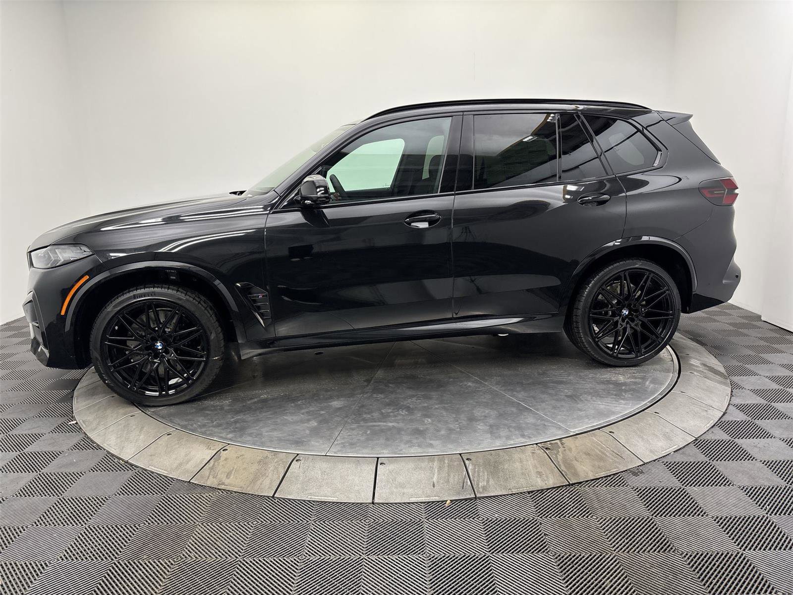 New 2026 BMW X5 M Competition w/ Executive Package image 16