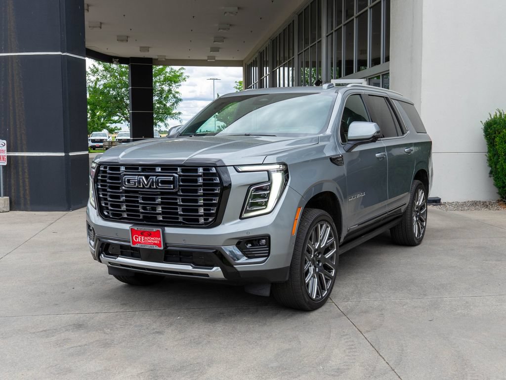 Used 2026 GMC Yukon Denali Ultimate w/ LPO, Floor Liner Package AWD/4WD image 3