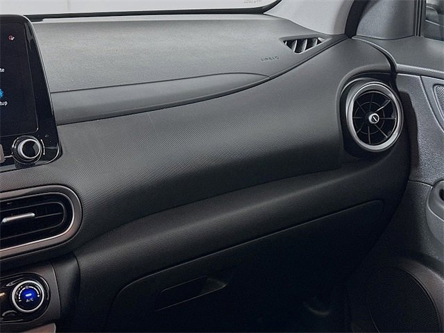 Used 2022 Hyundai Kona Limited image 27