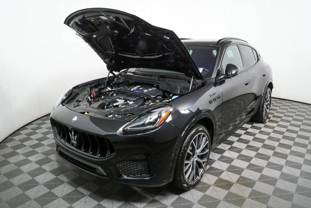 New 2026 Maserati Grecale Folgore AWD/4WD image 37