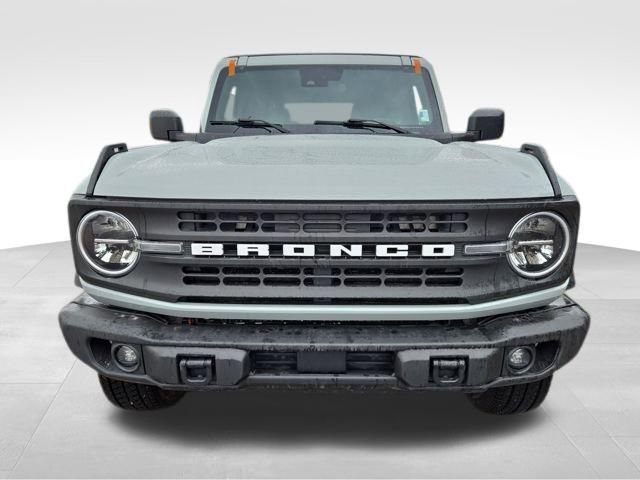 Used 2022 Ford Bronco Black Diamond image 5