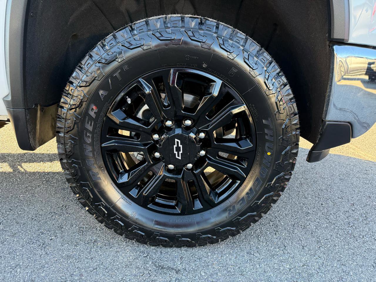 Used 2025 Chevrolet Silverado 2500 LT w/ Convenience Package image 40