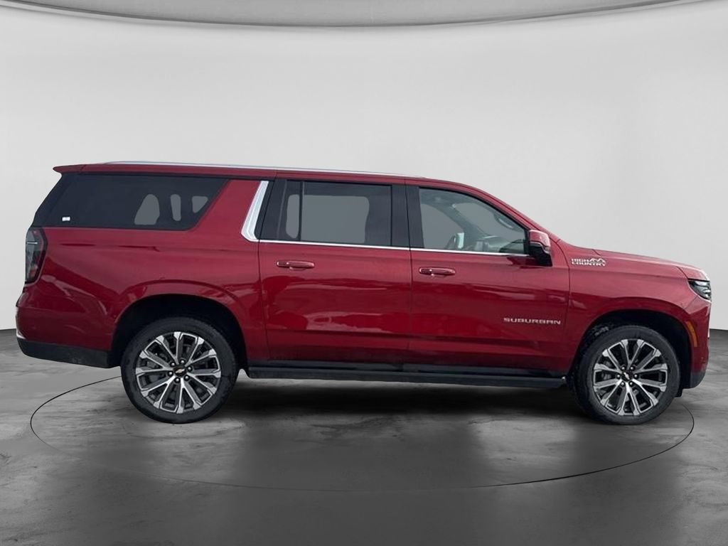 Used 2025 Chevrolet Suburban High Country AWD/4WD image 13