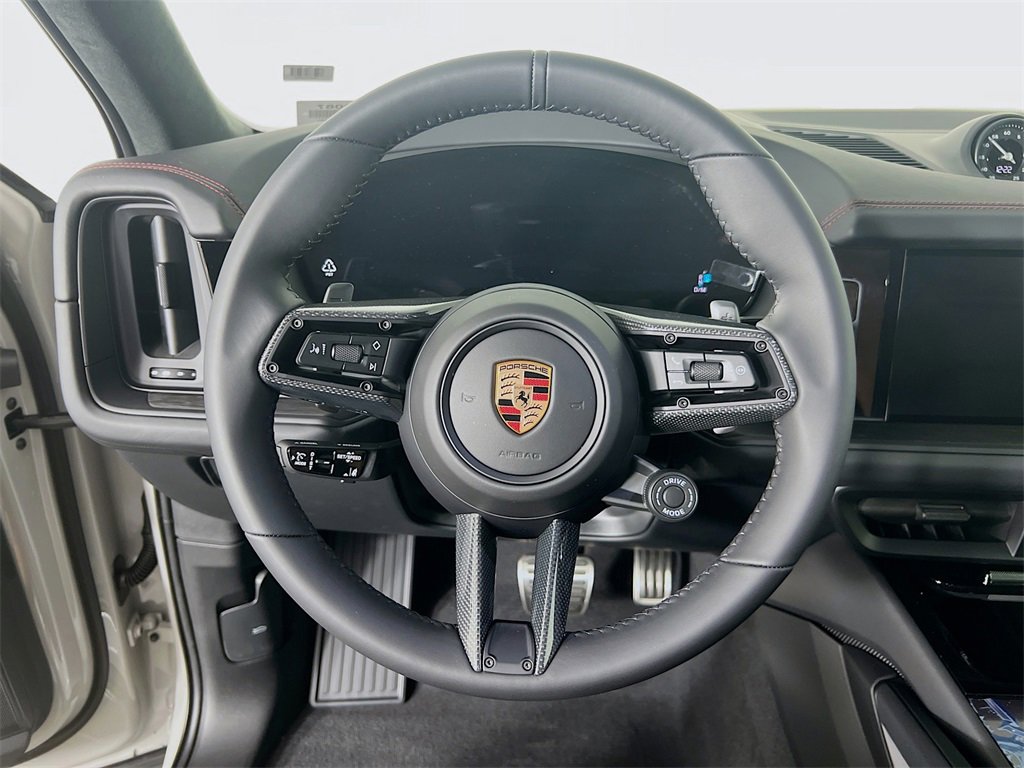 New 2026 Porsche Cayenne GTS image 12
