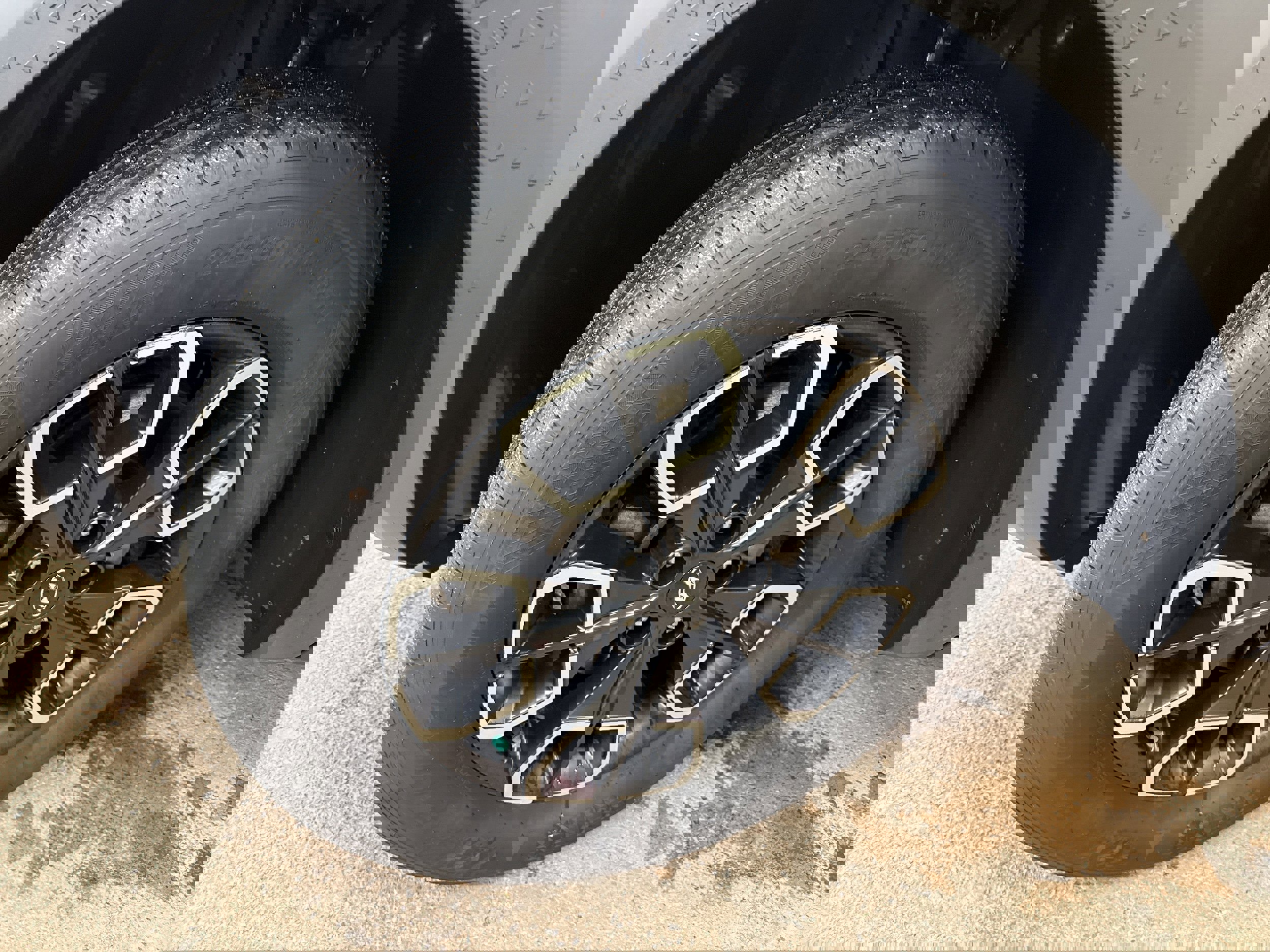 Used 2023 Hyundai Santa Cruz SEL w/ Activity Package AWD/4WD image 4