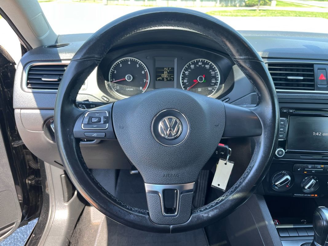 Used 2012 Volkswagen Jetta SE FWD image 15