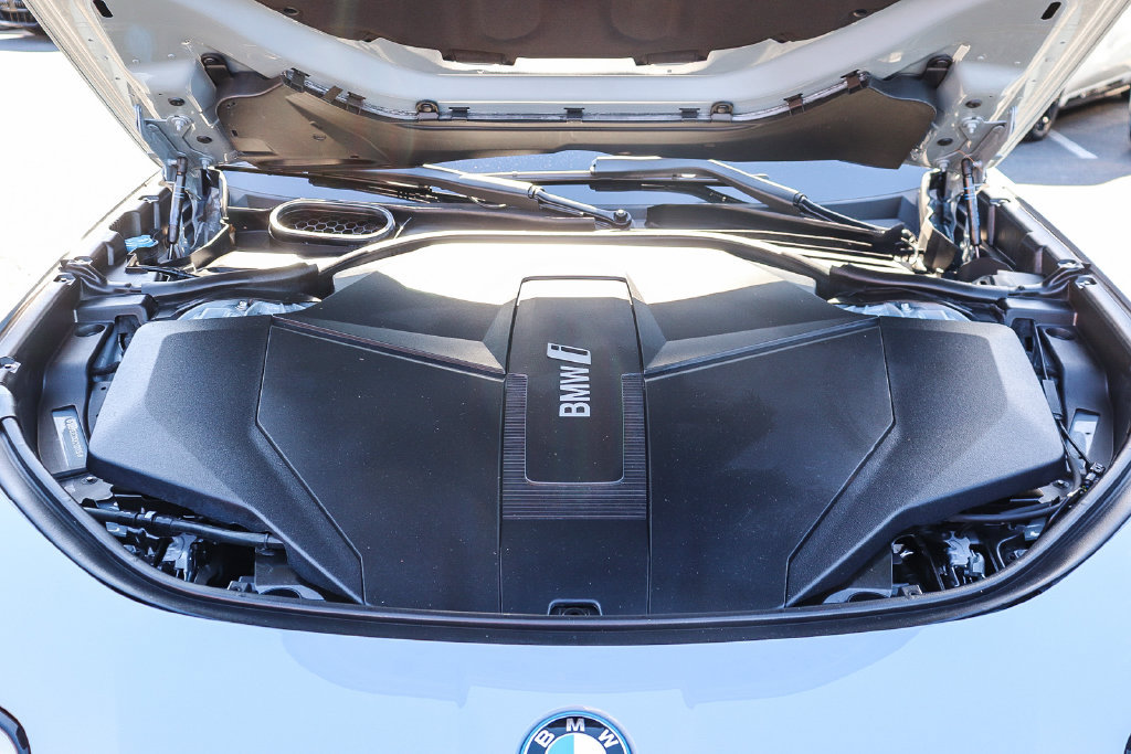 Certified 2024 BMW i7 xDrive60 AWD/4WD image 26