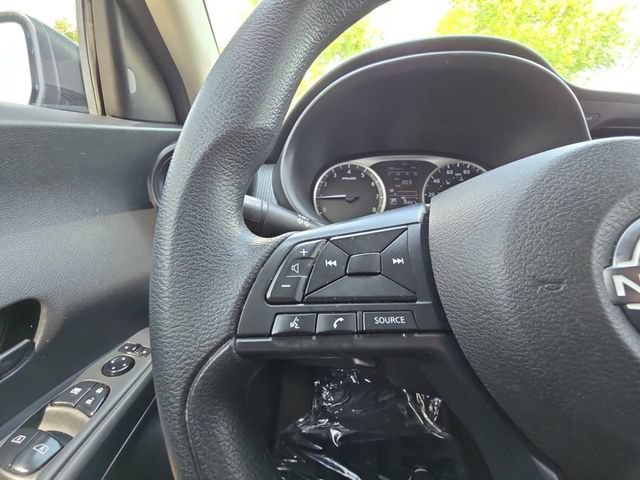 Used 2023 Nissan Kicks S FWD image 11