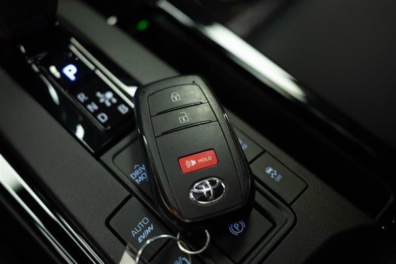 Used 2026 Toyota Prius Plug-In Hybrid image 27