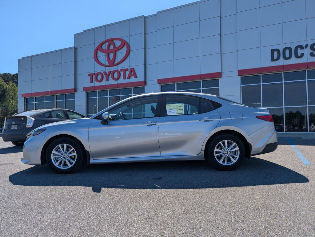 New 2026 Toyota Camry LE FWD image 2