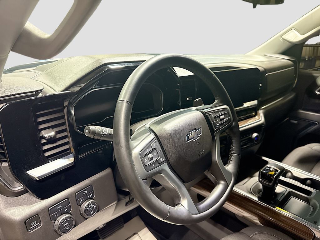 Used 2023 Chevrolet Silverado 1500 RST w/ Convenience Package II image 9