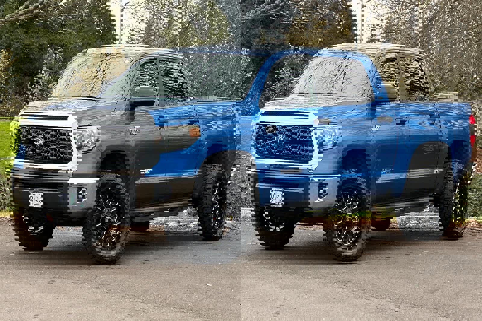 Used 2018 Toyota Tundra SR5 w/ SR5 Upgrade Package image 1