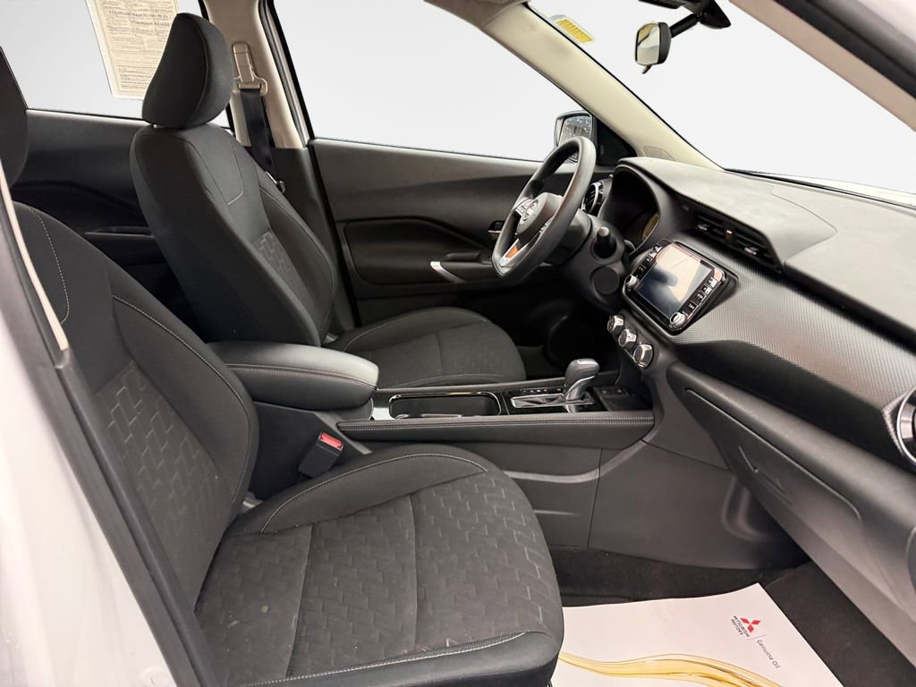 Used 2023 Nissan Kicks SV image 24